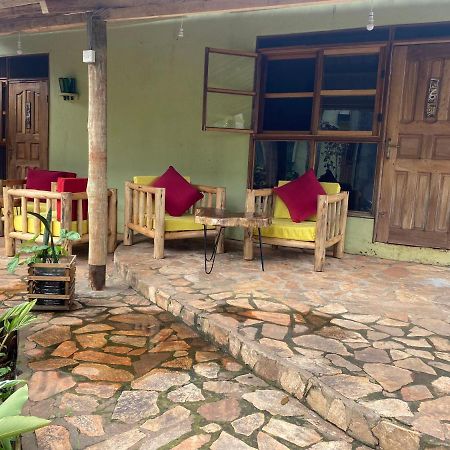 Afro Smile Hotel & Guest House - Jinja Eksteriør bilde
