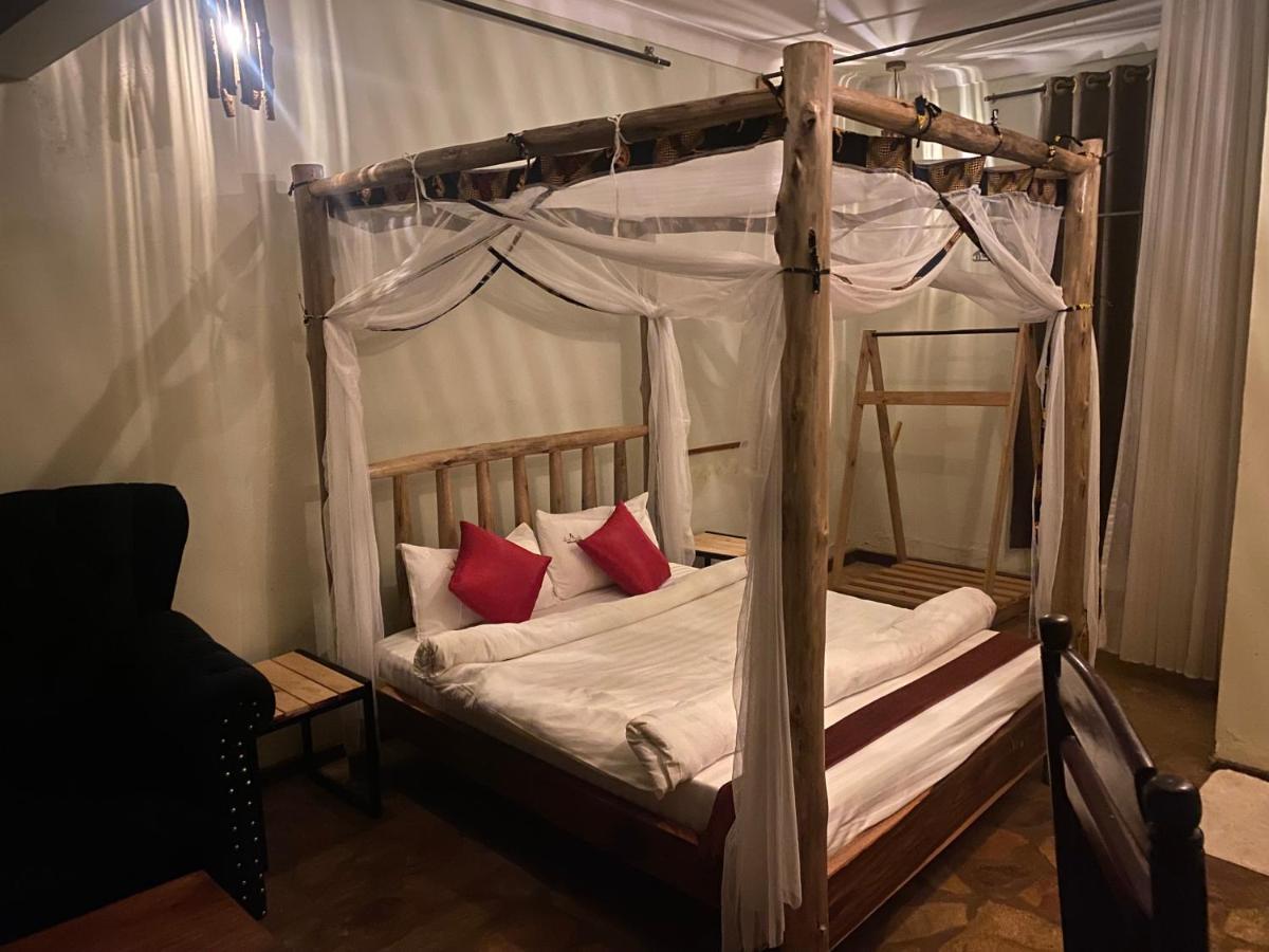 Afro Smile Hotel & Guest House - Jinja Eksteriør bilde