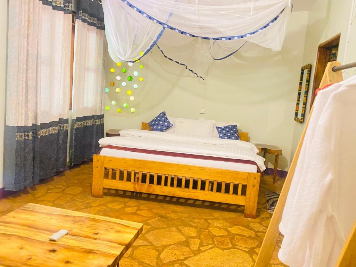 Afro Smile Hotel & Guest House - Jinja Eksteriør bilde